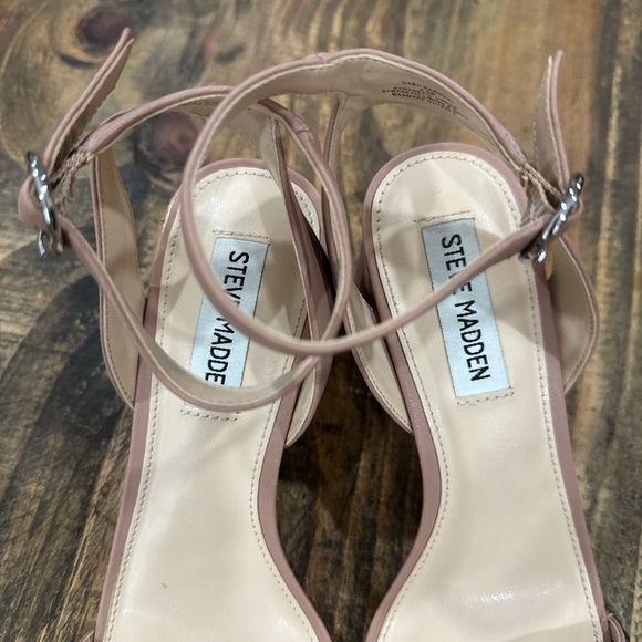 Steve Madden Nude Pink Heeled Sandals Size 6.5 - Picture 8 of 8